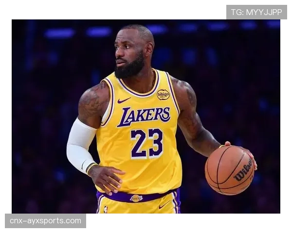 詹姆斯场均得分下滑6.8分 湖人老将迎来角色转变